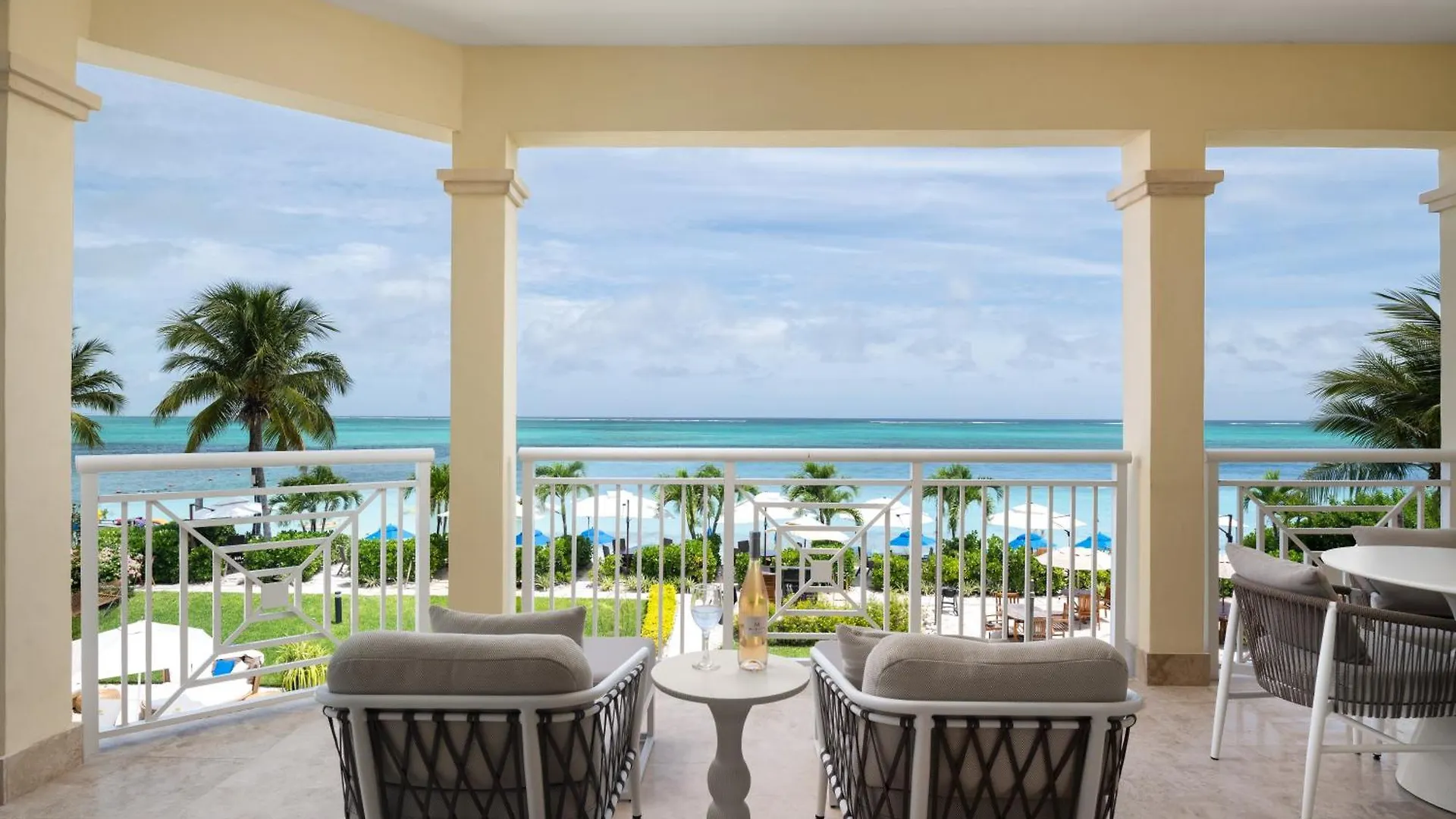 Windsong On The Reef Hotel Grace Bay