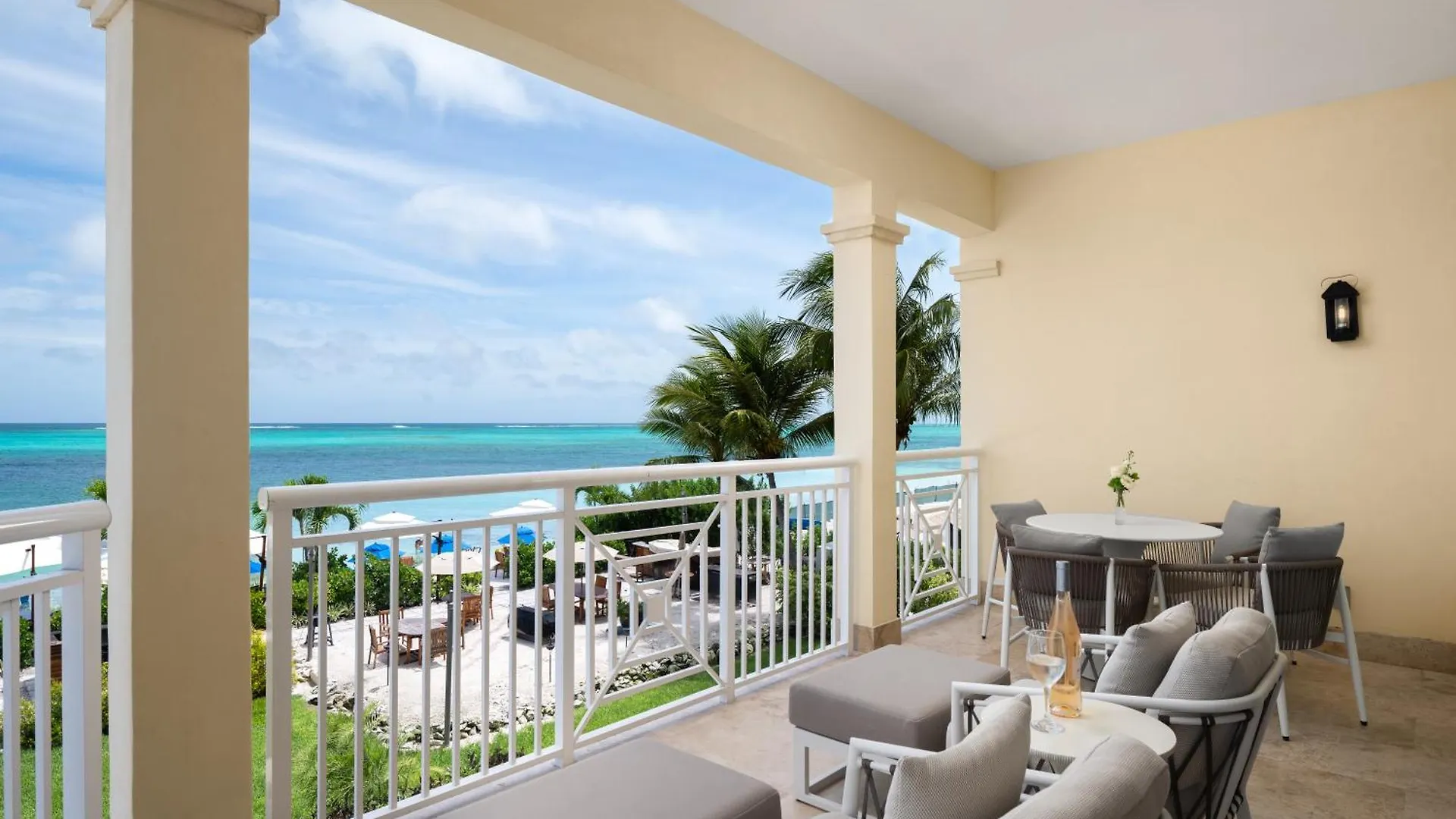 Resort Windsong On The Reef Hotel Grace Bay