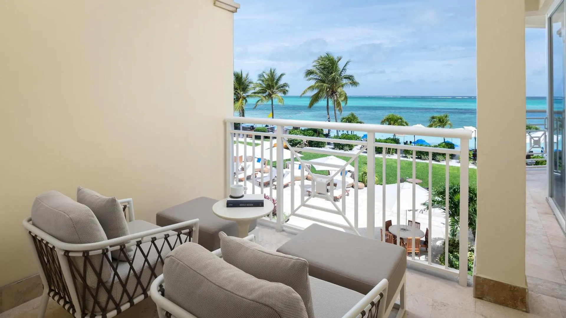 Windsong On The Reef Hotel Grace Bay Resort