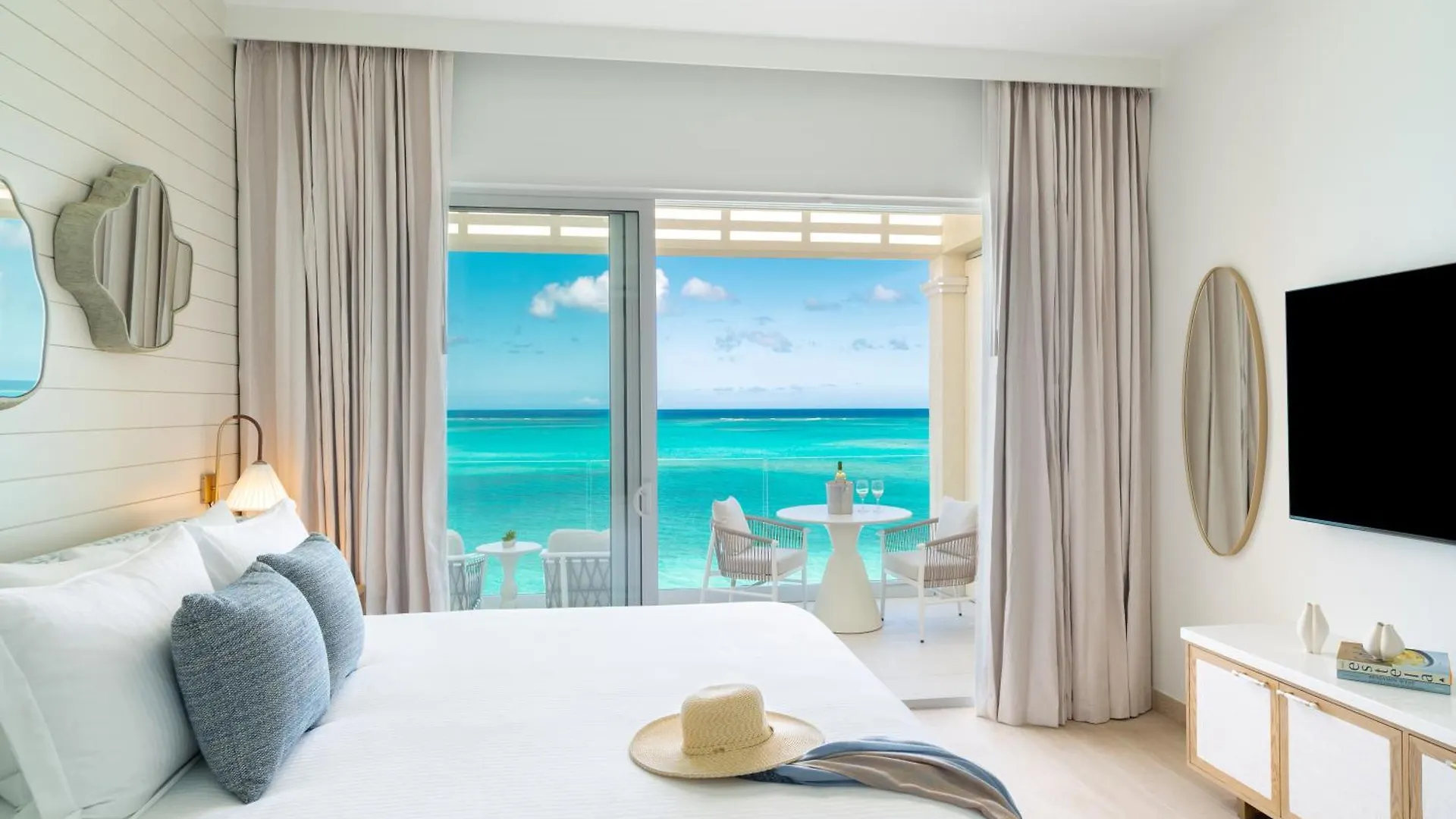 Windsong On The Reef Hotel Grace Bay