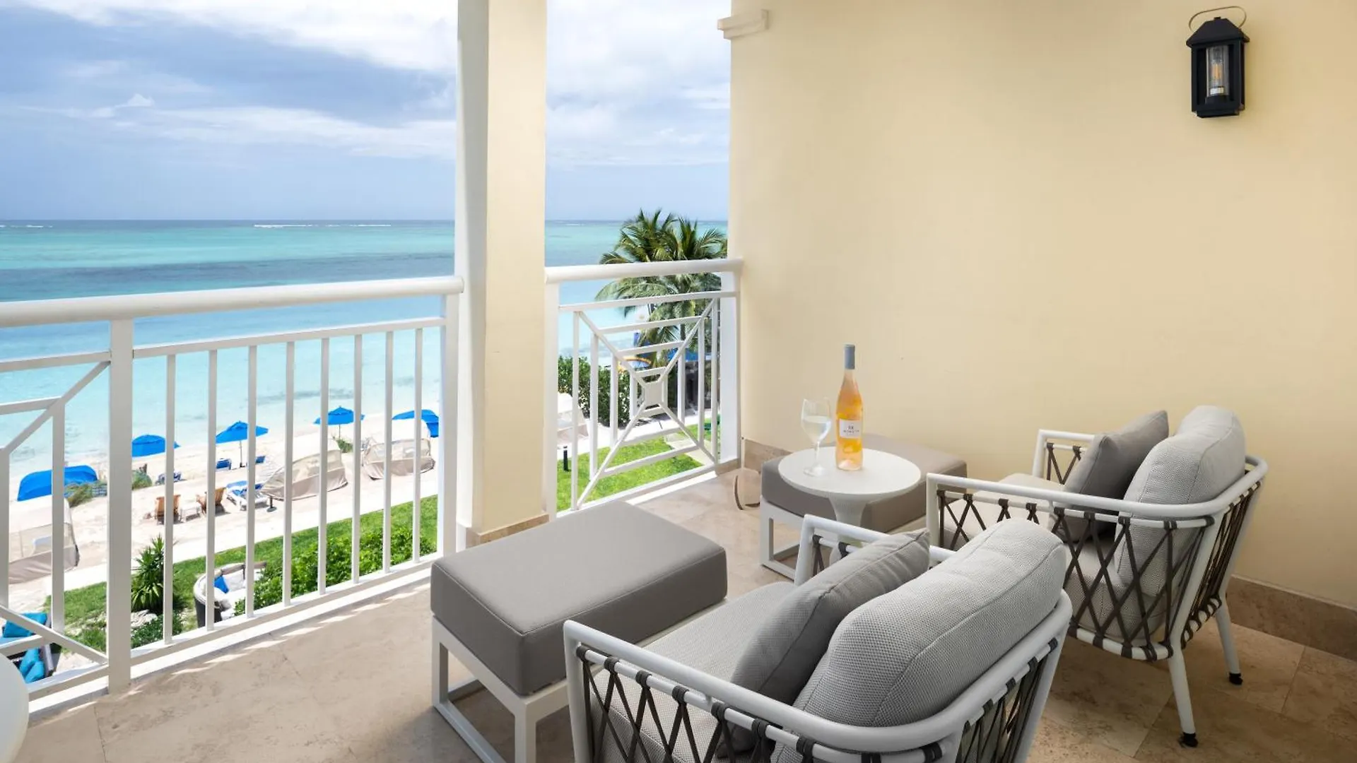 Windsong On The Reef Hotel Grace Bay Turks és Caicos szigetek